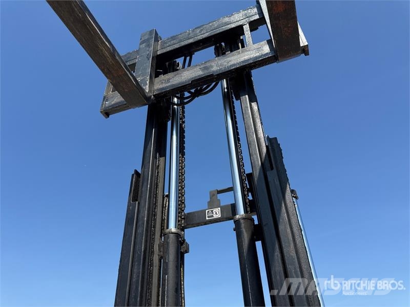 Toyota 7FBEST15 1500 kg Electric Forklift Stivuitor electric