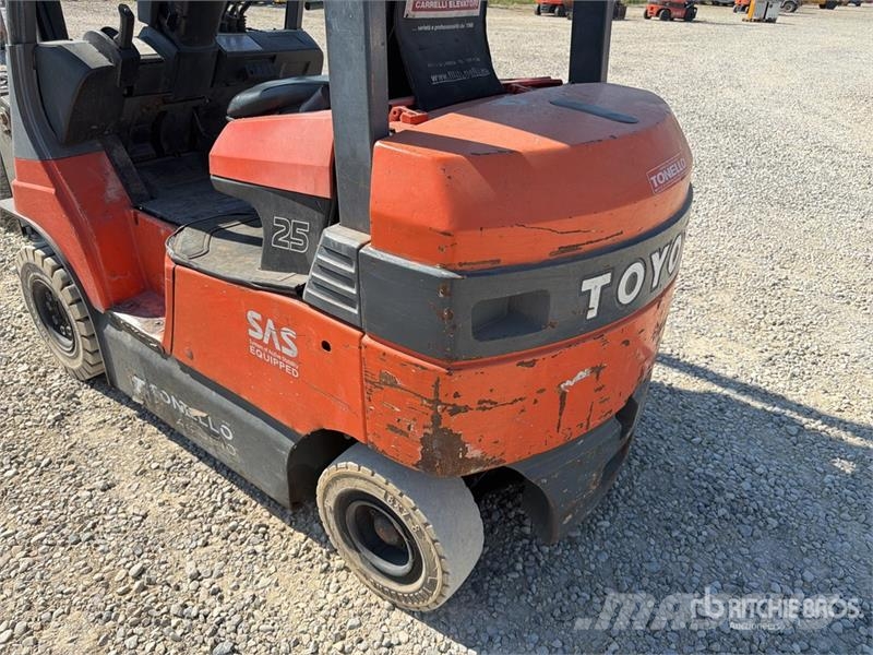 Toyota 7FBH25 Electric forklifts