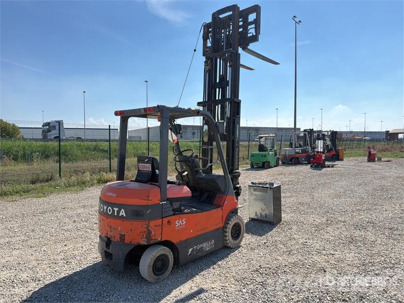 Toyota 7FBH25 Electric forklifts