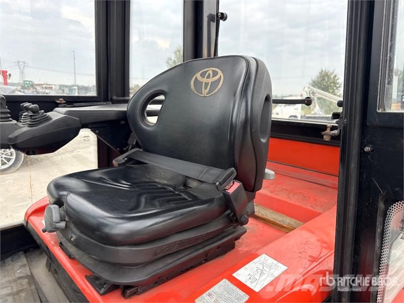 Toyota 7FBMF45 4500 kg Electric Forklift (Inoperable) Carrelli elevatori elettrici