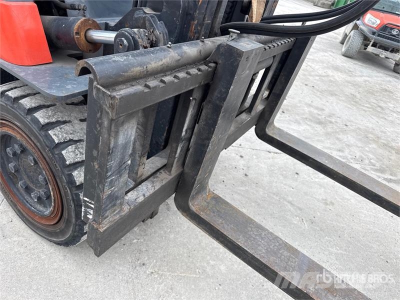 Toyota 7FBMF45 4500 kg Electric Forklift (Inoperable) Carrelli elevatori elettrici