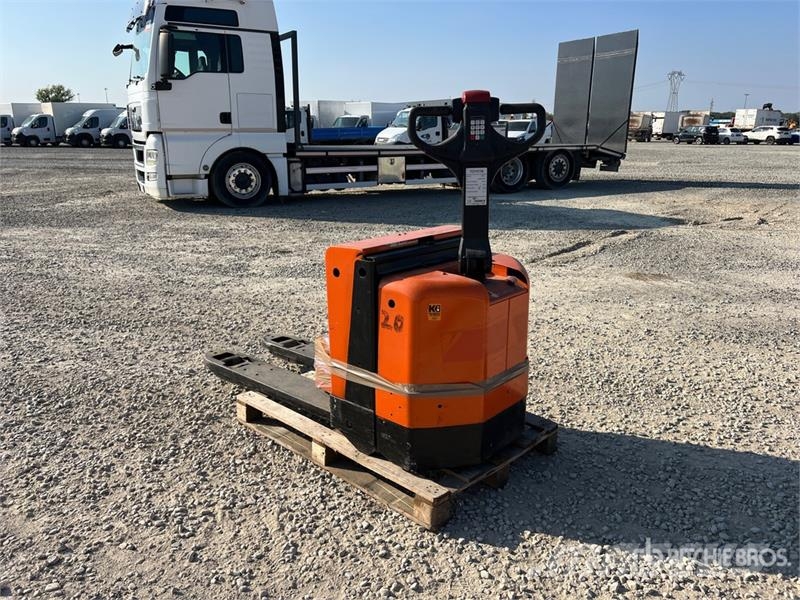 Toyota 7PM20 2000 kg Electric Pallet Jack Ручные гидравлические тележки