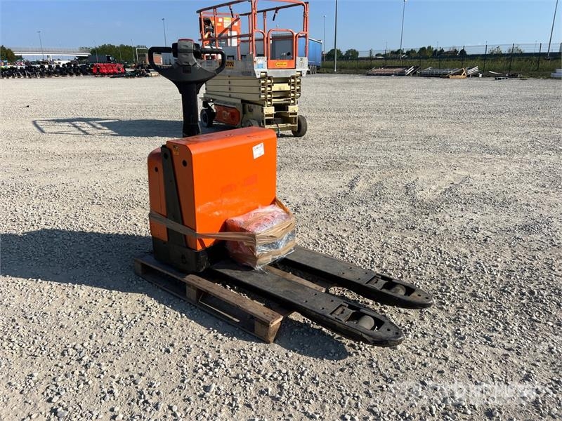 Toyota 7PM20 2000 kg Electric Pallet Jack Ручные гидравлические тележки