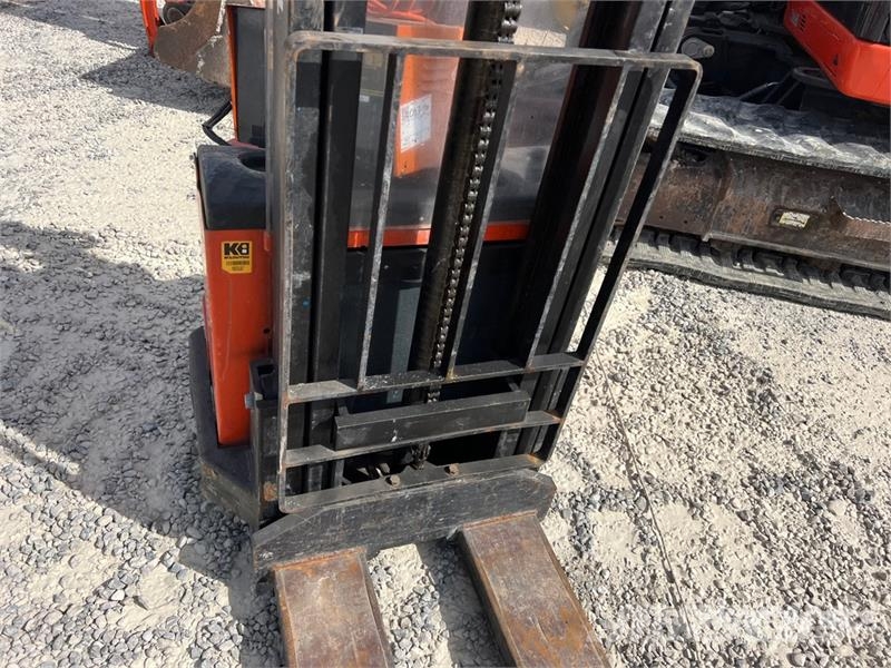Toyota 7SM12 1200 kg Electric Pallet Jack Hand pallet trucks