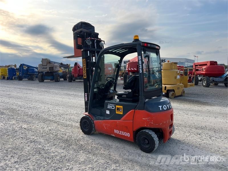 Toyota 8-FBMT-20 2000 kg Electric Forklift Carrelli elevatori elettrici