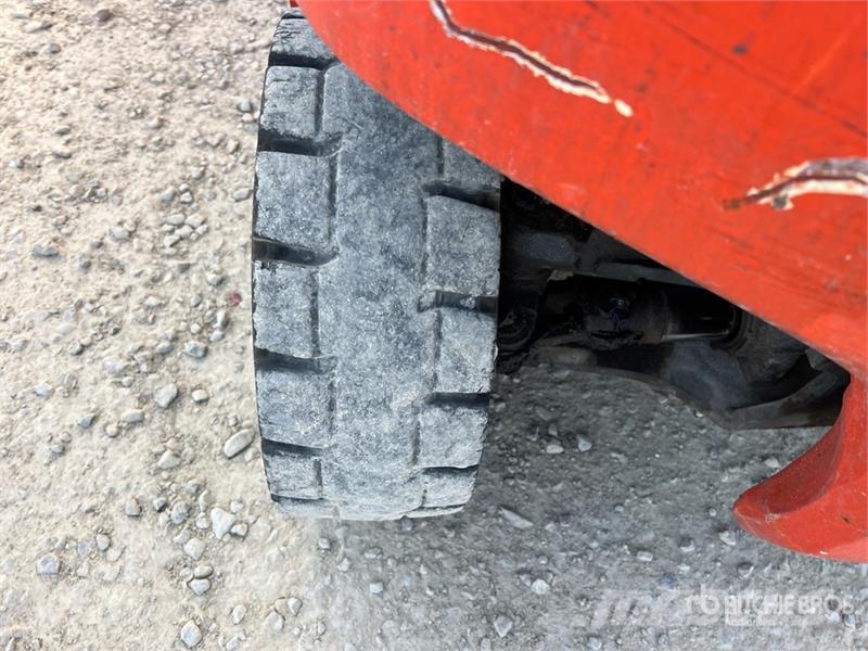 Toyota 8-FBMT-20 2000 kg Electric Forklift Carrelli elevatori elettrici
