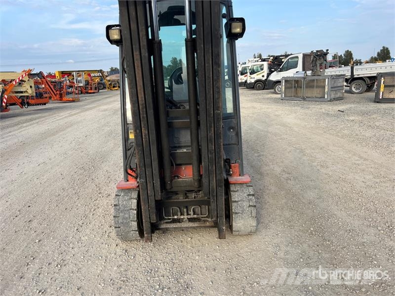 Toyota 8-FBMT-20 2000 kg Electric Forklift Carrelli elevatori elettrici