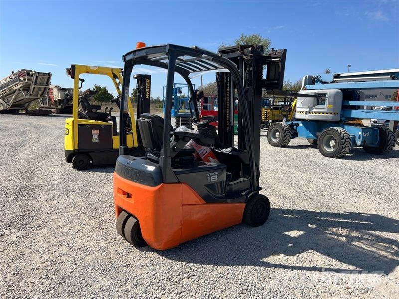 Toyota 8FBEK18T 1800 kg Electric Forklift Електрически вилични кари-повдигачи