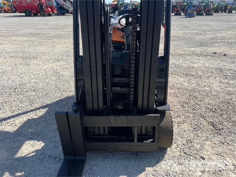 Toyota 8FBEK18T 1800 kg Electric Forklift Електрически вилични кари-повдигачи