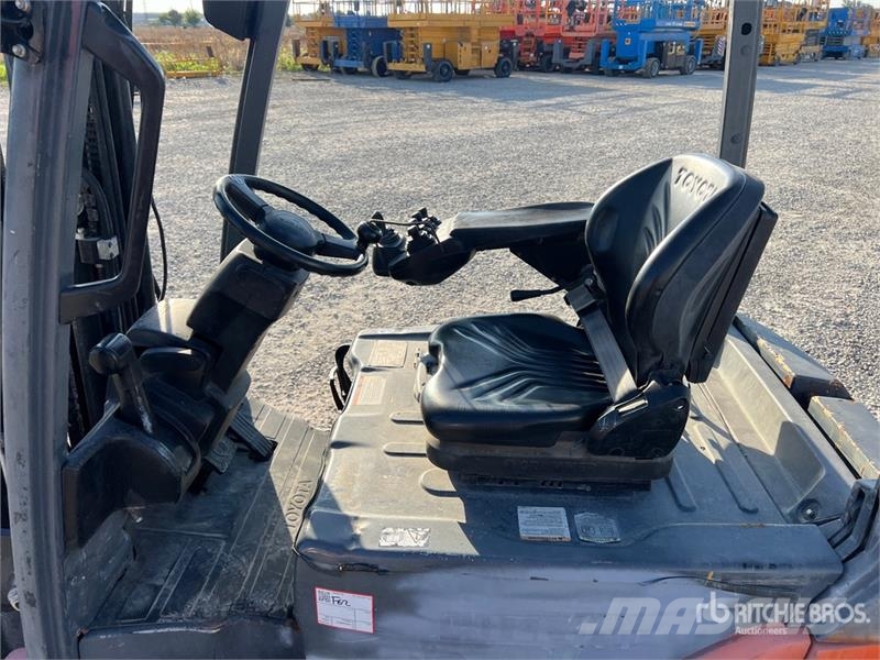 Toyota 8FBET16 1600 kg Electric Forklift Elektritõstukid