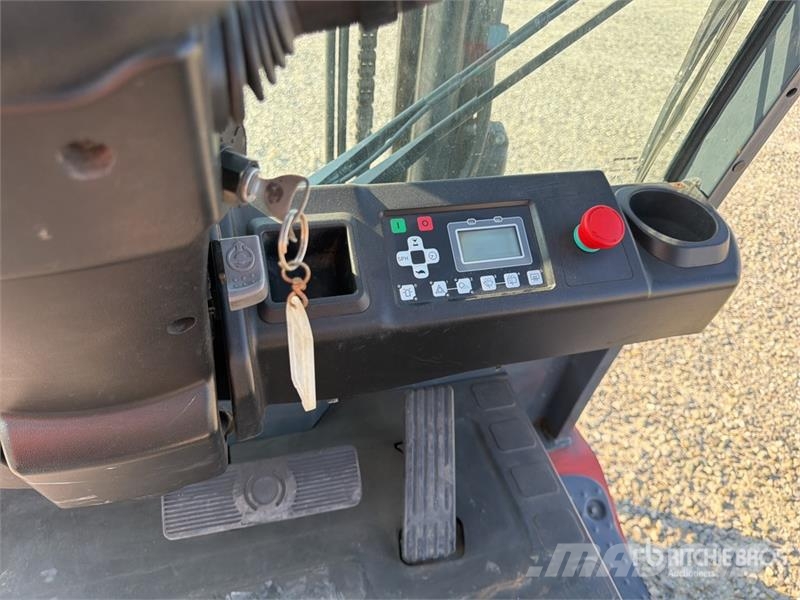 Toyota 8FBMT25 2500 kg Electric Forklift Elektrikli forkliftler