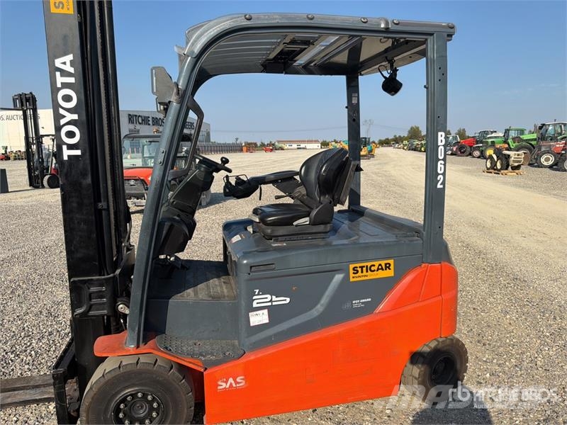 Toyota 8FBMT25 2500 kg Electric Forklift Elektrikli forkliftler