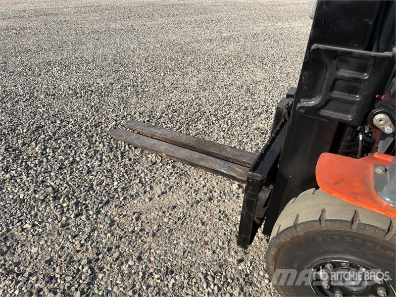 Toyota 8FBMT25 2500 kg Electric Forklift Elektrikli forkliftler