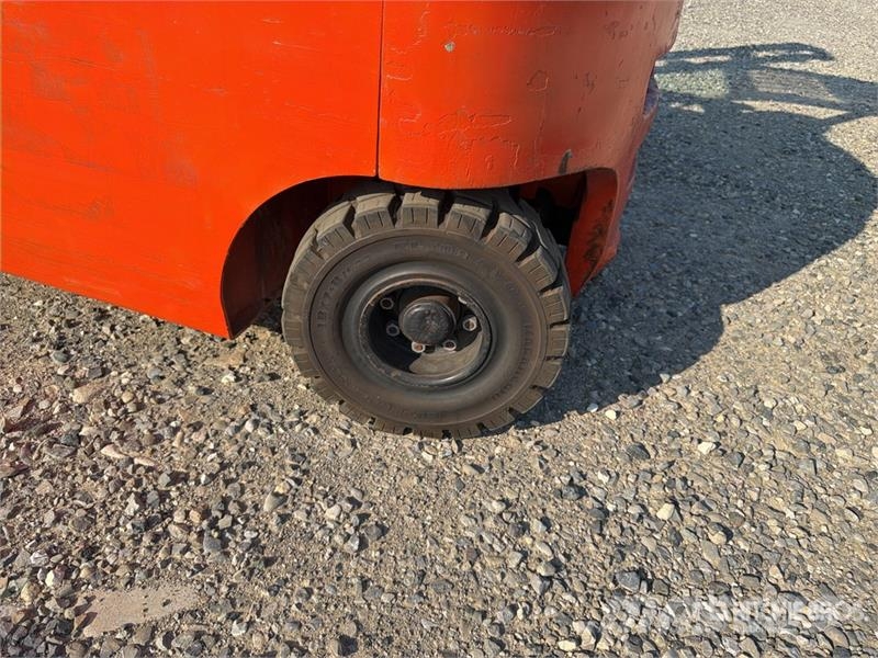 Toyota 8FBMT25 2500 kg Electric Forklift Elektrikli forkliftler