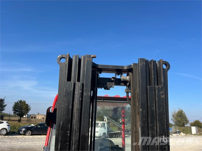Toyota 8FBMT30 3000 kg Electric Forklift (Inoperable) Carrelli elevatori elettrici