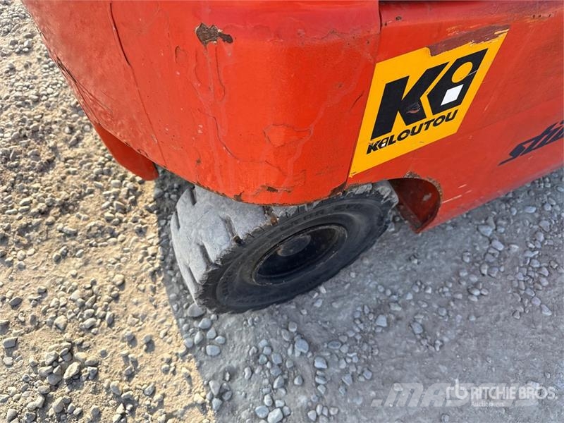 Toyota 8FBMT30 3000 kg Electric Forklift Електрически вилични кари-повдигачи