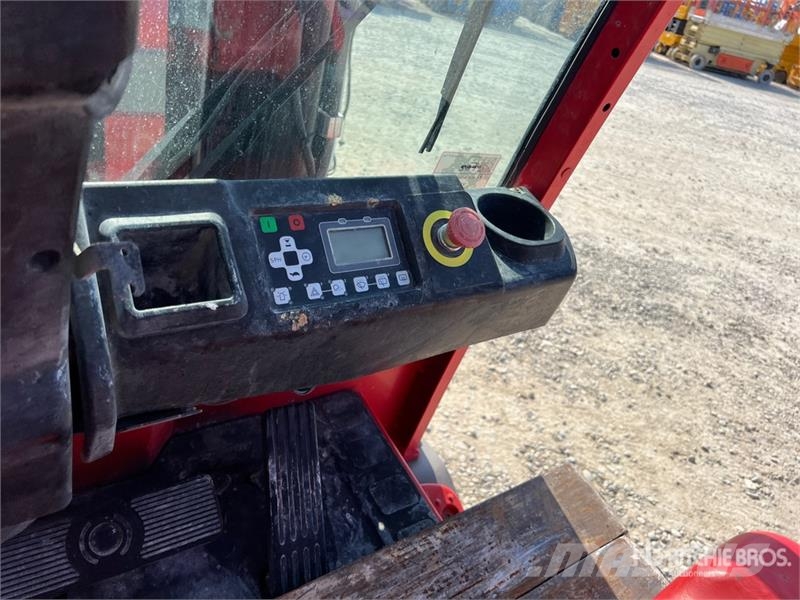 Toyota 8FBMT30 3000 kg Electric Forklift (Inoperable) شاحنات ذات رافعات شوكية تعمل بالكهرباء