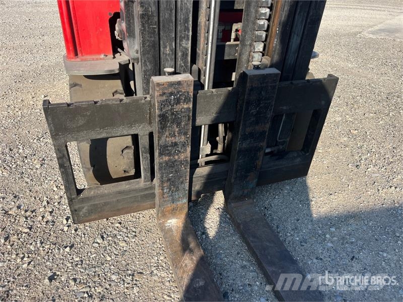 Toyota 8FBMT30 3000 kg Electric Forklift (Inoperable) Carrelli elevatori elettrici