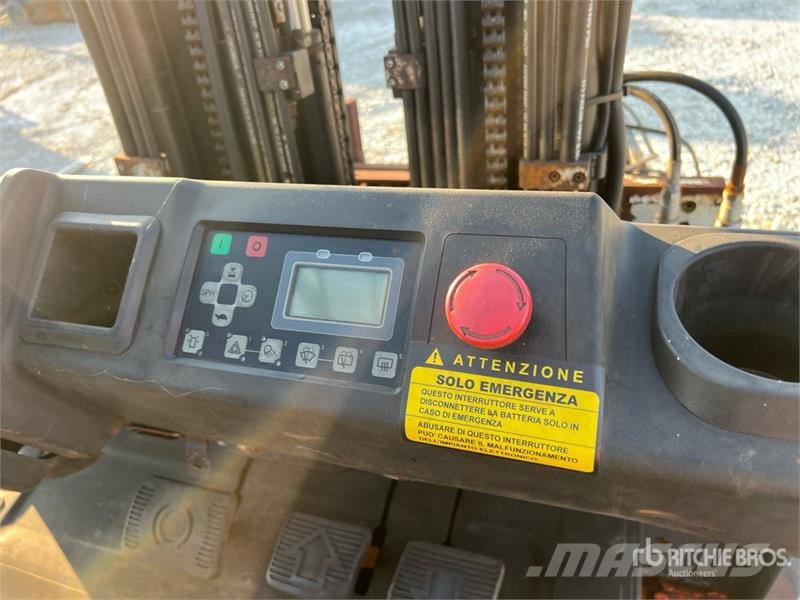 Toyota 8FBMT35 3500 kg Electric Forklift (Inoperable) Elektrostapler