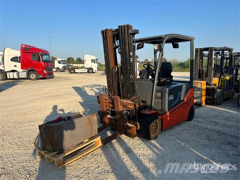 Toyota 8FBMT35 3500 kg Electric Forklift (Inoperable) Elektrostapler