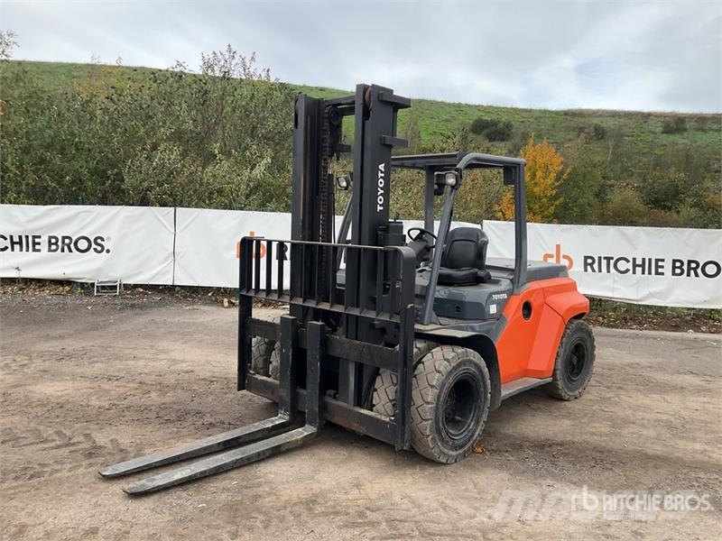 Toyota 8FD600 6000 kg Forklift شاحنات ذات رافعات شوكية - أخرى