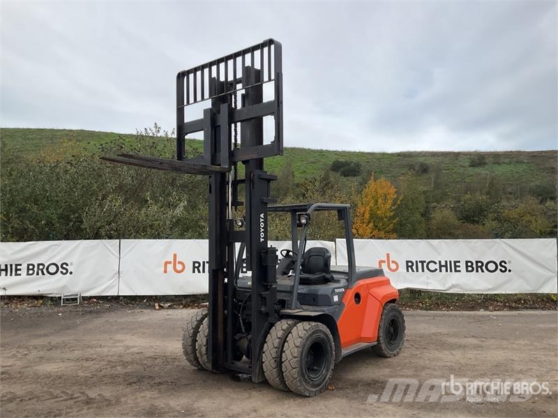Toyota 8FD600 6000 kg Forklift شاحنات ذات رافعات شوكية - أخرى