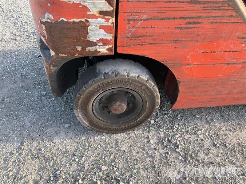 Toyota 8FGF15 1350 kg Chariot Elevateur Forklift (Inopera Montacargas - otros