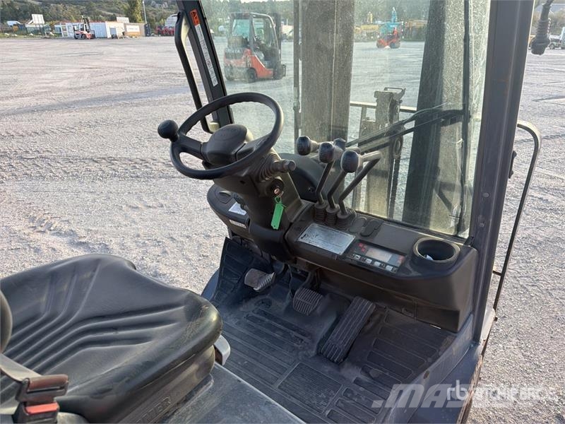 Toyota 8FGF15 1350 kg Chariot Elevateur Forklift (Inopera Montacargas - otros