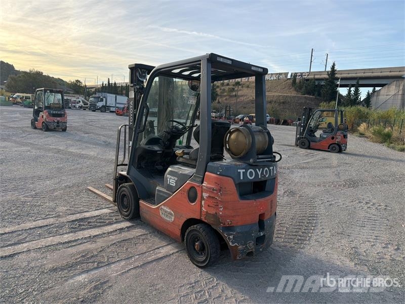 Toyota 8FGF15 1500 kg Chariot Elevateur Forklift (Inopera Montacargas - otros
