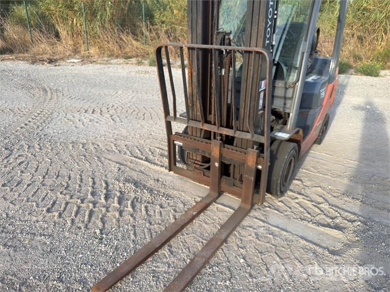 Toyota 8FGF15 1500 kg Chariot Elevateur Forklift (Inopera Montacargas - otros