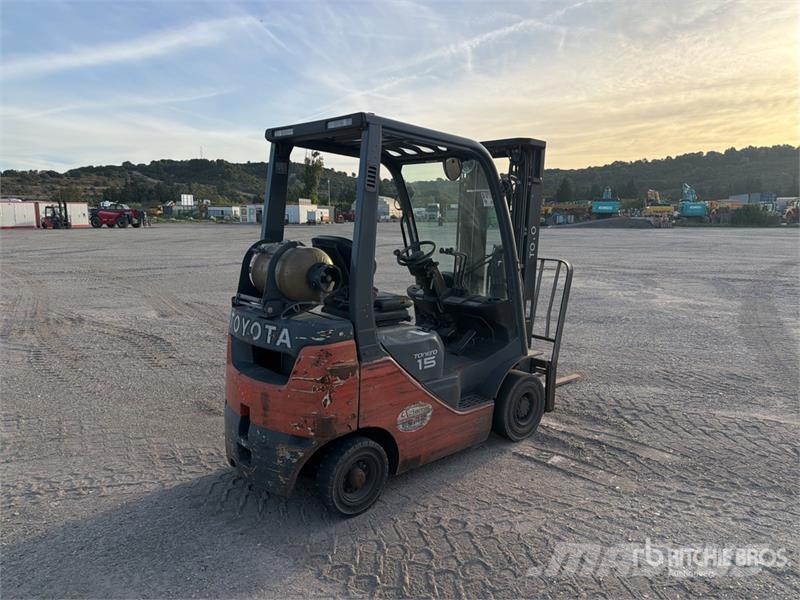 Toyota 8FGF15 1500 kg Chariot Elevateur Forklift (Inopera Montacargas - otros