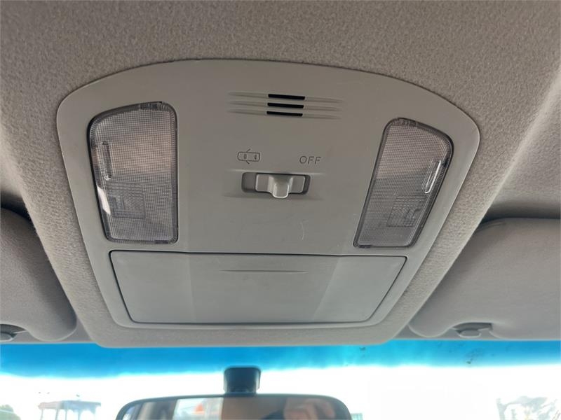 Toyota Fortuner 4WD SUV Avtomobili