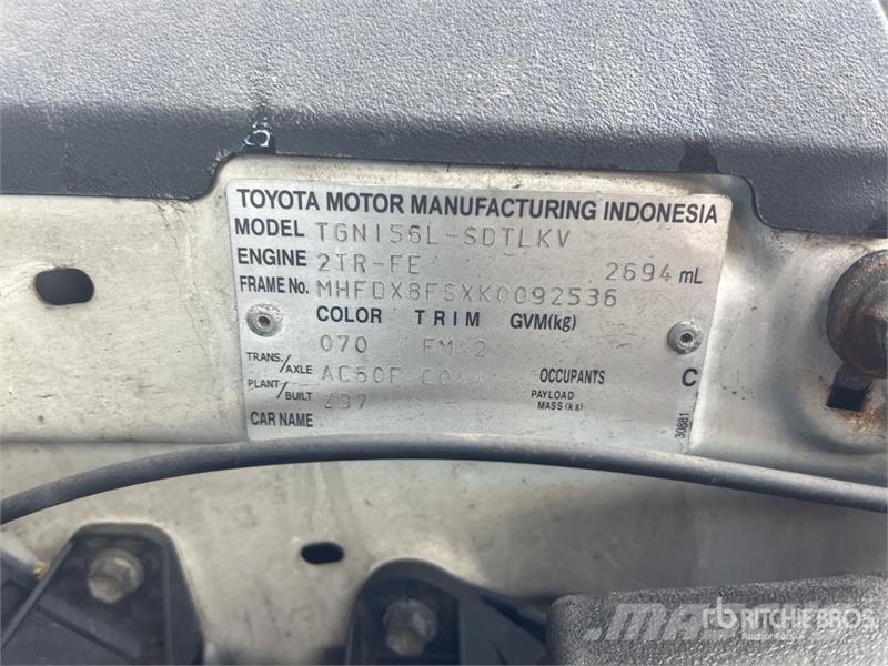 Toyota Fortuner 4WD SUV Avtomobili