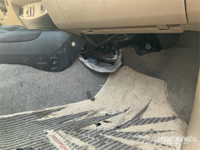 Toyota Fortuner AWD Automobile (Inoperable) Kistehergépjárművek