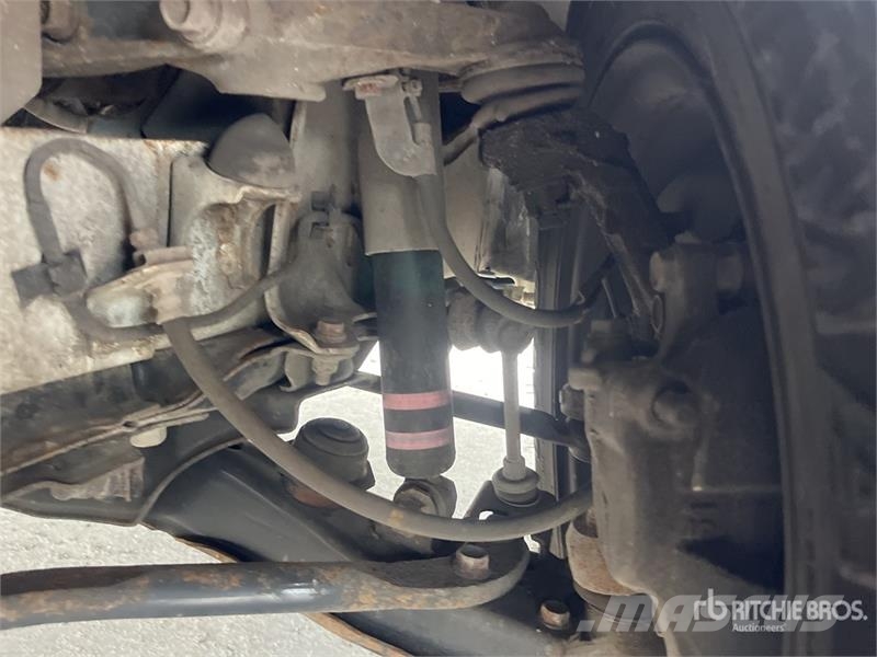 Toyota Hiace 2WD SUV Personbilar