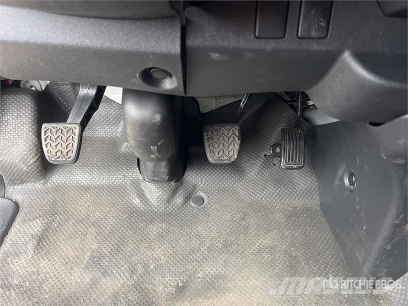 Toyota Hiace 2WD SUV Personbilar