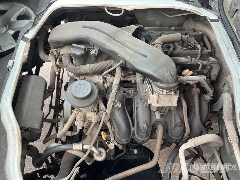 Toyota Hiace 2WD SUV Personbilar
