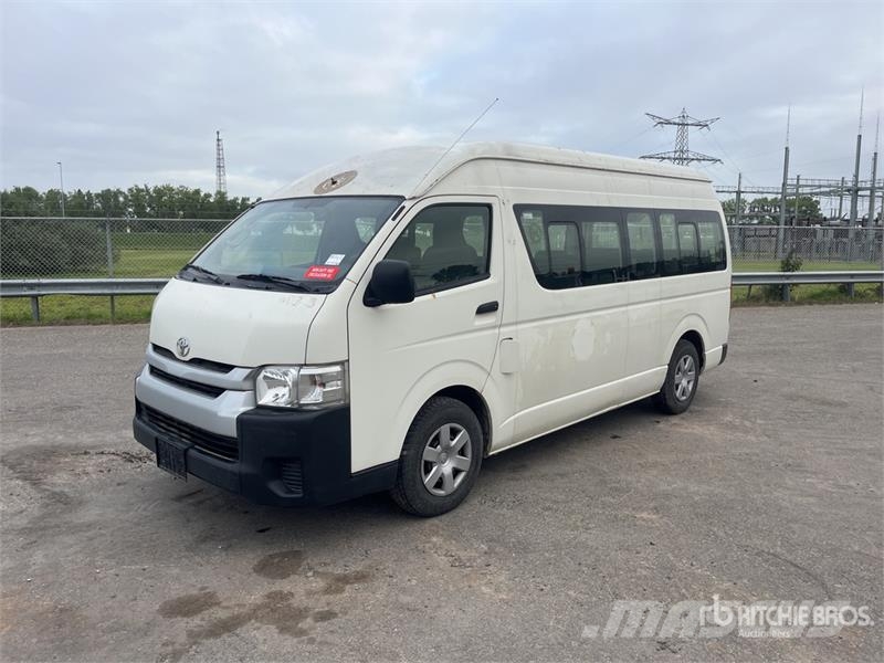Toyota Hiace 2WD SUV Personbilar