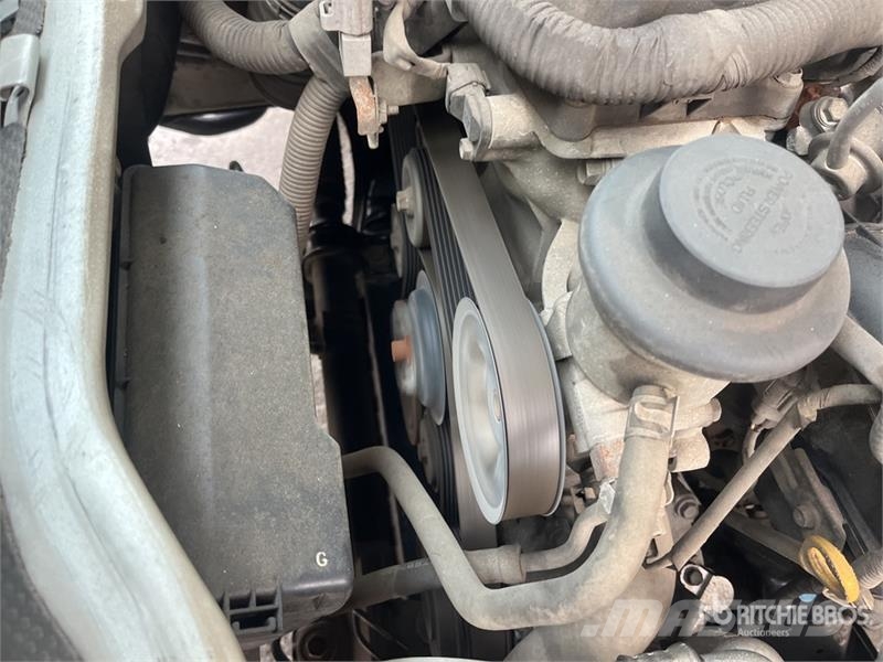 Toyota Hiace 2WD SUV Personbilar