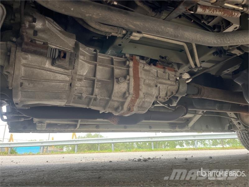 Toyota Hiace 2WD SUV Personbilar
