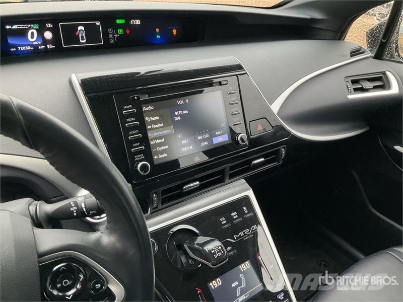 Toyota Mirai H2 Gas Automobile 자동차