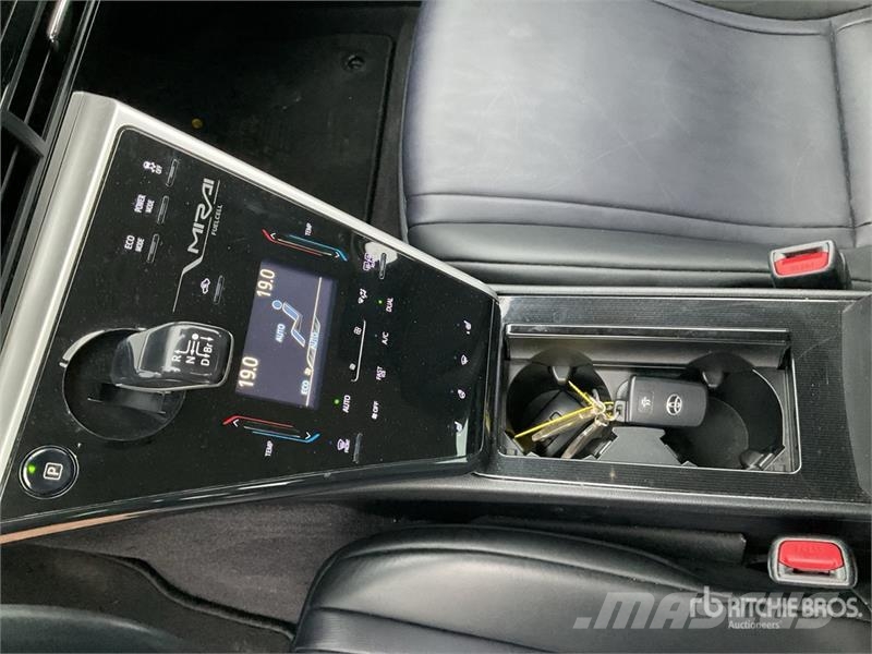 Toyota Mirai H2 Gas Automobile 자동차