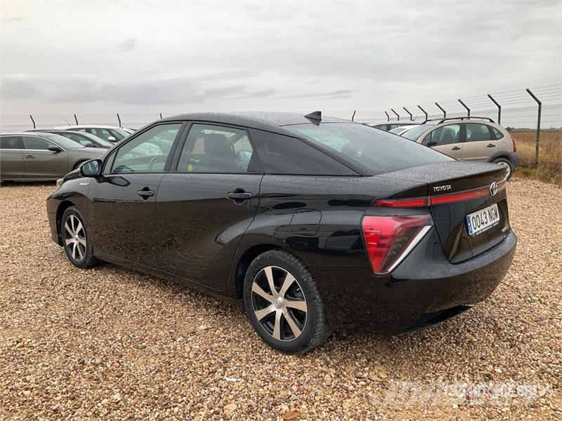 Toyota Mirai H2 Gas Automobile 자동차