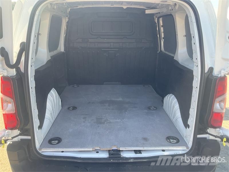 Toyota Proace 1.5 D Cargo Van Dostavna vozila / kombiji