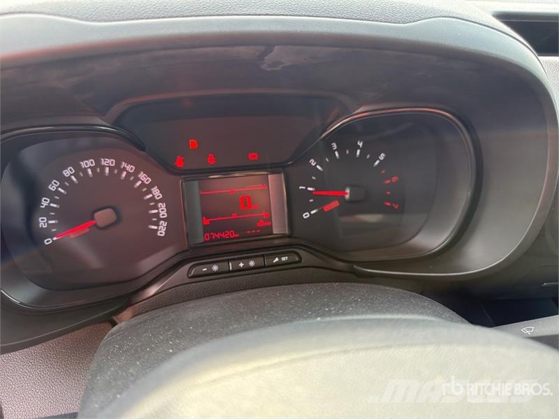 Toyota Proace 1.5D Cargo Van Panel vans