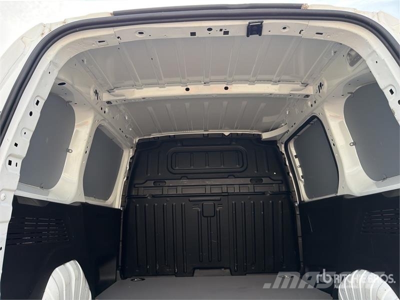 Toyota Proace 1.5D Cargo Van Panel vans
