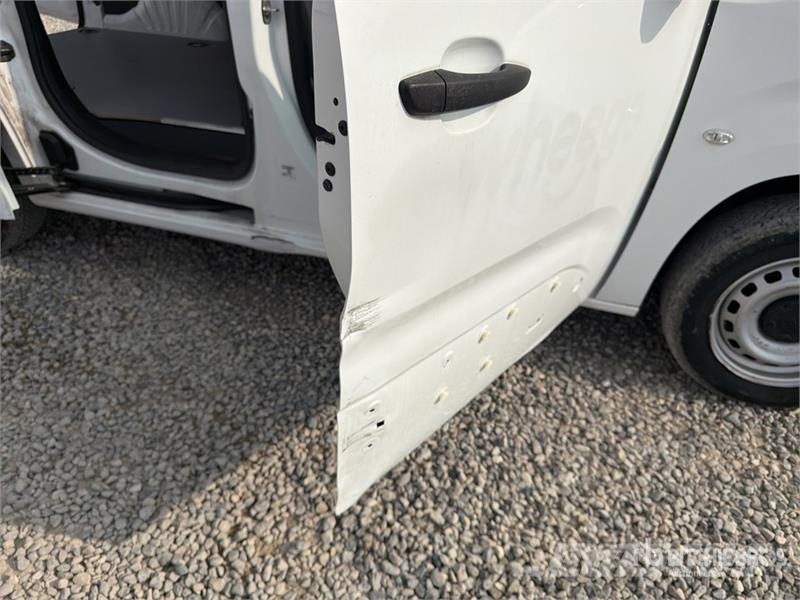 Toyota Proace 1.5D Cargo Van Panel vans