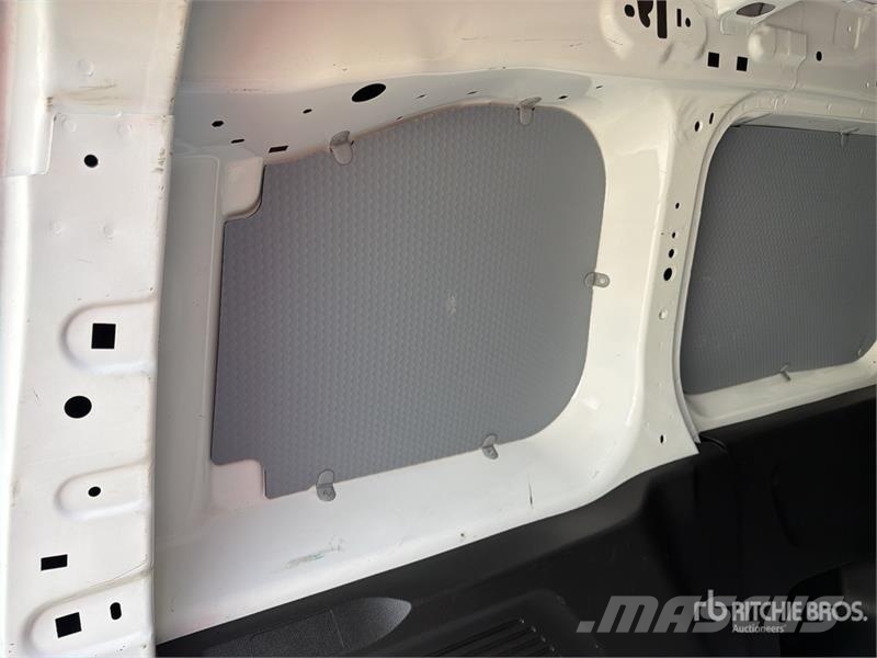 Toyota Proace 1.5D Cargo Van Panel vans
