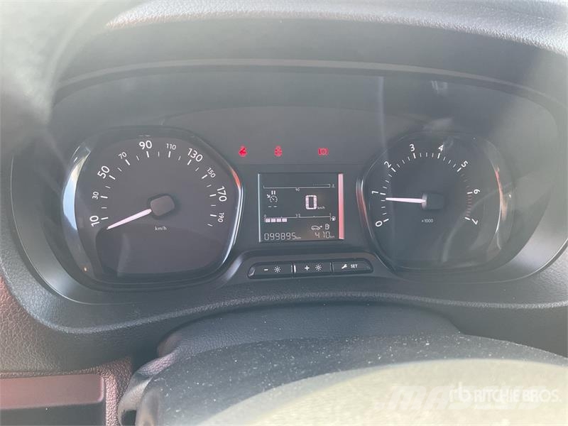Toyota Proace Verso 2.0 9 Passenger Van Panel vans