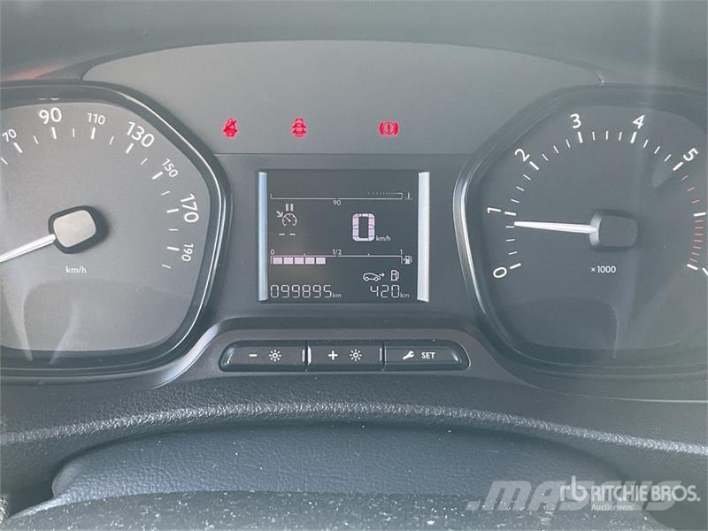Toyota Proace Verso 2.0 9 Passenger Van Panel vans